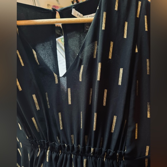 Beautiful summer dress. Sheer slip lining. Rayon blend material. Black with gold - Picture 5 of 5